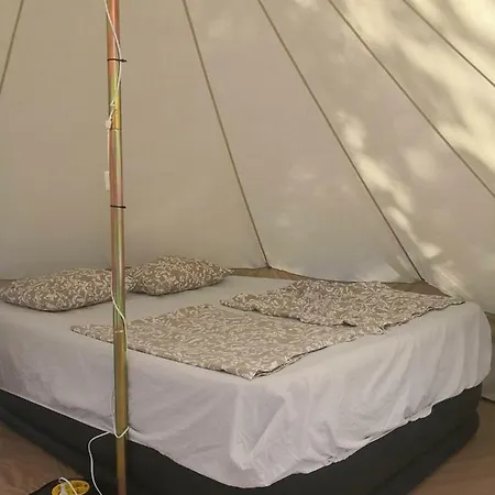خيمة فخمة Camping Les Pomeretes