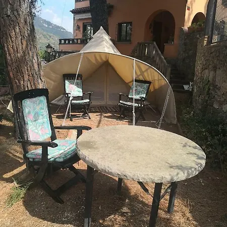 Camping Les Pomeretes * Figaro-Montmany